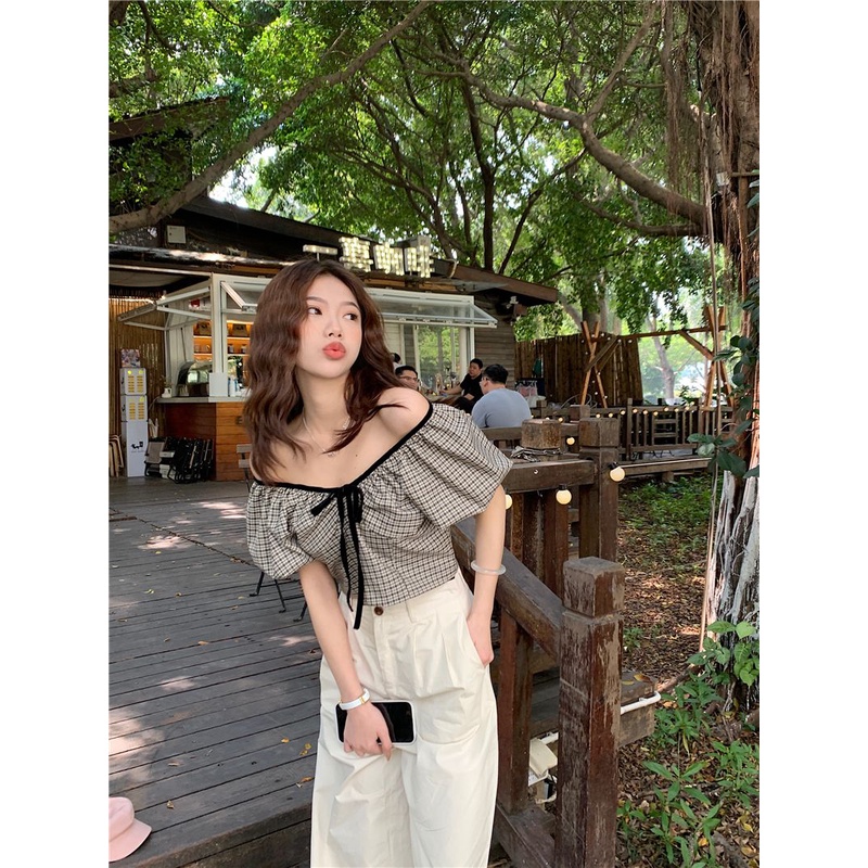 Áo Sơ Mi Ngắn Tay Trễ Vai Cổ Chữ V Họa Tiết Sọc Caro Thời Trang Mùa Hè Cho Nữ