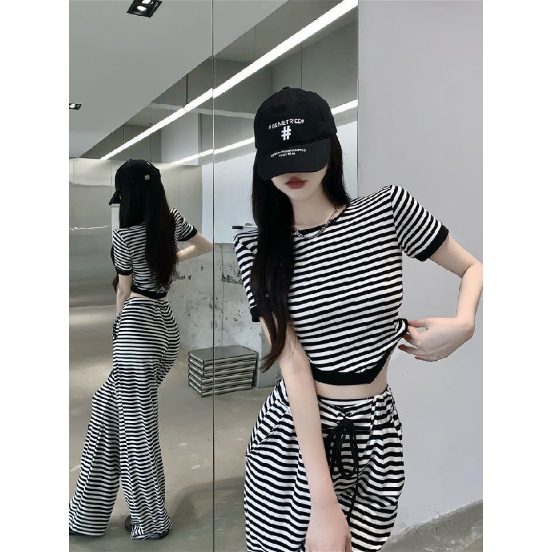 New striped wide-leg pants suit for girls western style short coat casual pants two-piece set fried street black and white stripes Short Sleeve T vertical pants