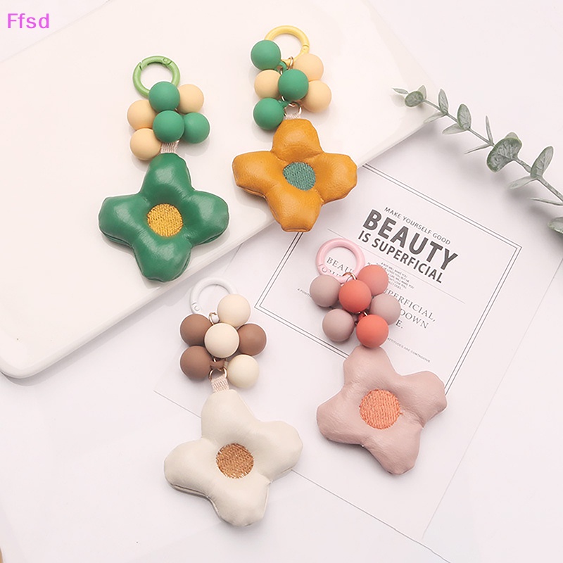 1 Móc Khóa Xe Hơi / Túi Xách Hình Hoa Màu Sắc Tinh Tế Thời Trang