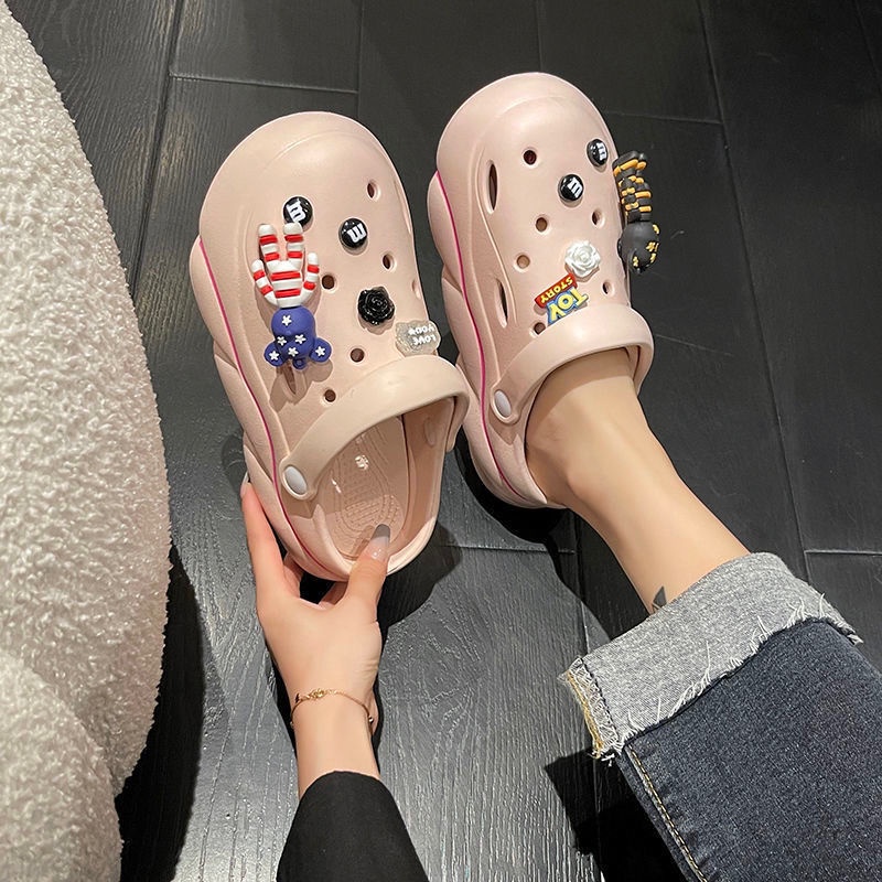 Dép Sandal Đế Dày Chống Trượt Thiết Kế Đục Lỗ Thời Trang Mùa Hè Cho Nữ AA4410