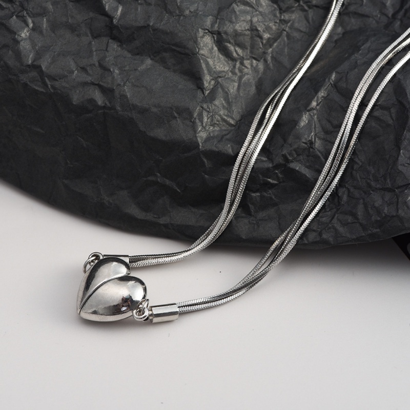 Vòng cổ Mạ Bạc Nhiều Lớp Mặt Trái Tim Thời Trang Cho Nữ