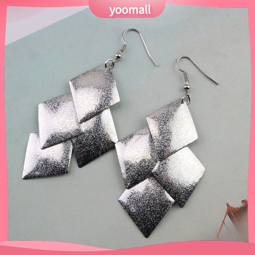 [YM] Khuyên Tai Tua Rua Lá Mờ Hình Thoi Thời Trang