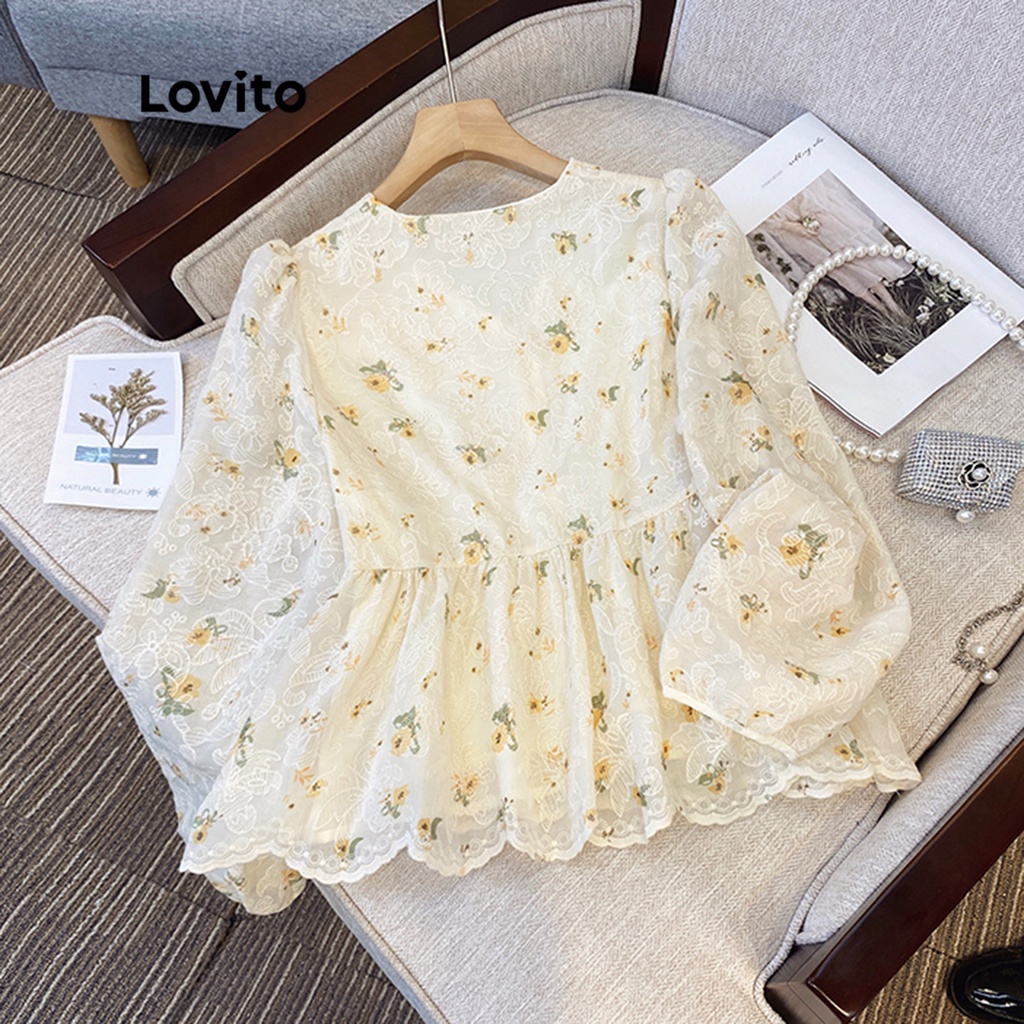 Áo kiểu Lovito tay dài thêu nút trước họa tiết hoa thường ngày cho nữ LNA08059