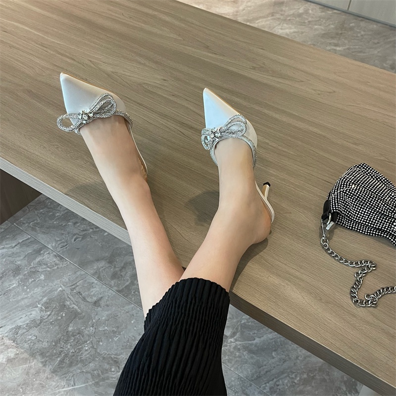 Sandal Mũi Nhọn Đính Đá Cao Cấp Sk2023