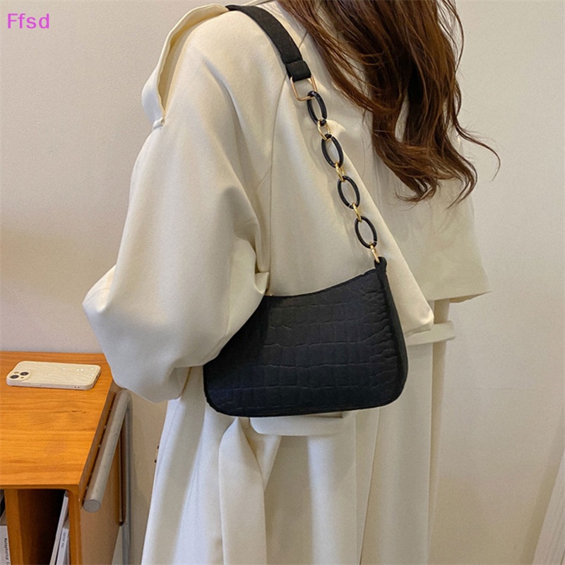 {Ffsd} Túi Xách Đeo Vai Một Bên Vai Hình Bán Nguyệt Thiết Kế Mới 2022 Cho Nữ