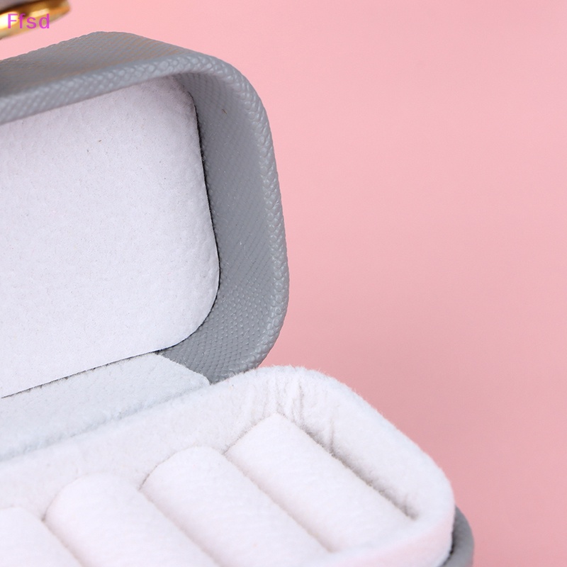 1 Hộp Đựng Trang Sức Mini Bằng Da PU Tiện Dụng