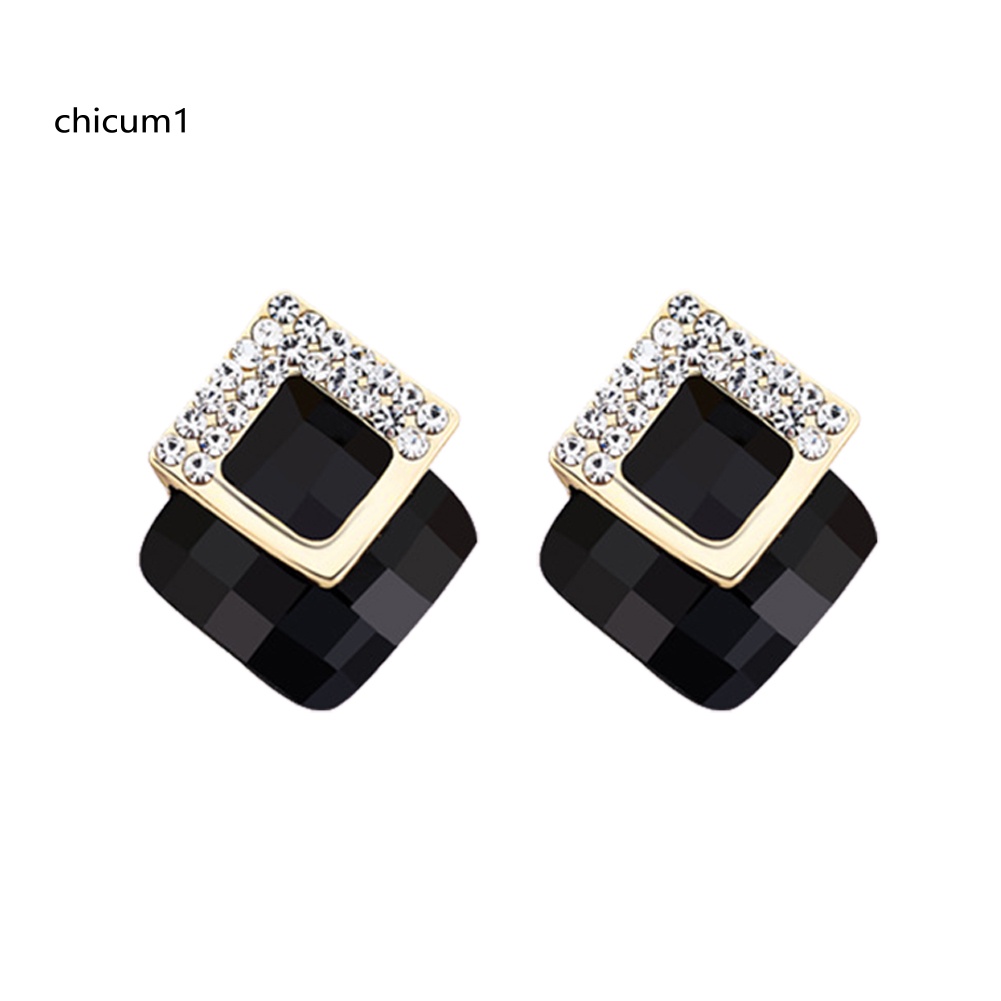 Khuyên Tai Nữ Trang Dáng Vuông Đính Đá Pha Lê Sang Trọng