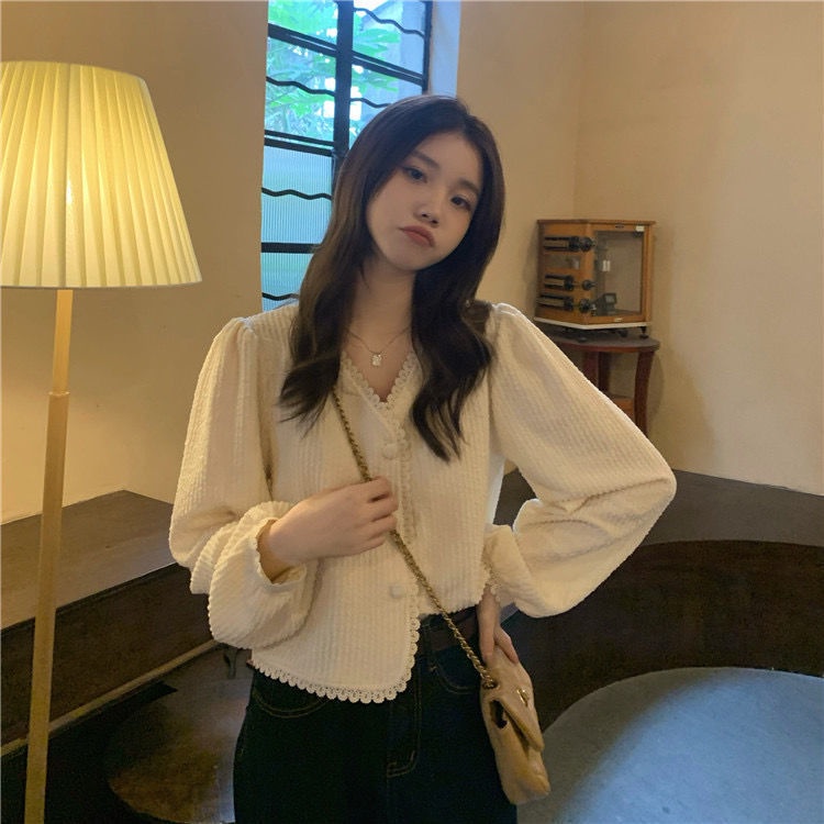 Yuyureal beautiful vintage v-neck long-sleeved shirt