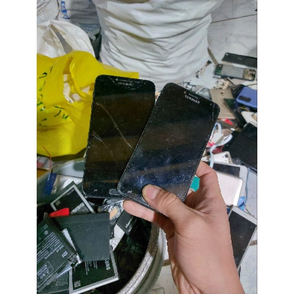 Cụm J400  sống zin hư màn hình