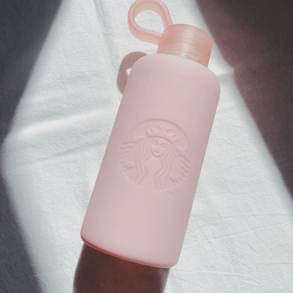 Bình Nước Thủy Tinh Starbucks Màu Hồng Có Tay Cầm Dung Tích 430ml