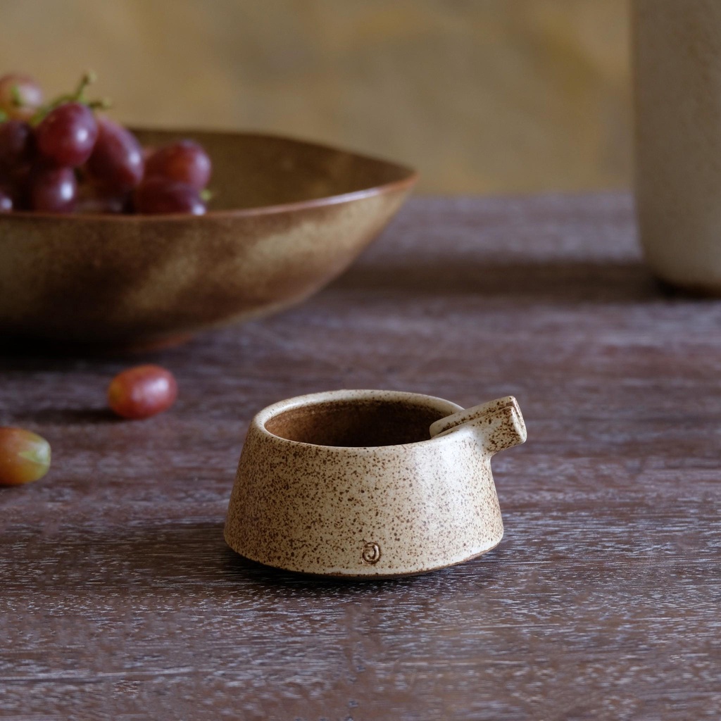 Gốm Sài Gòn (gạt tàn, lọ đốt tinh dầu, cờ caro) - handmade