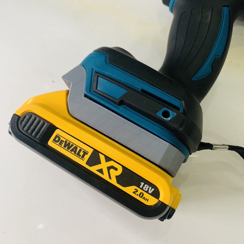 Ngàm Đế Chuyển Pin  Dewalt 18/20V Cho Máy Makita  18V   KMS