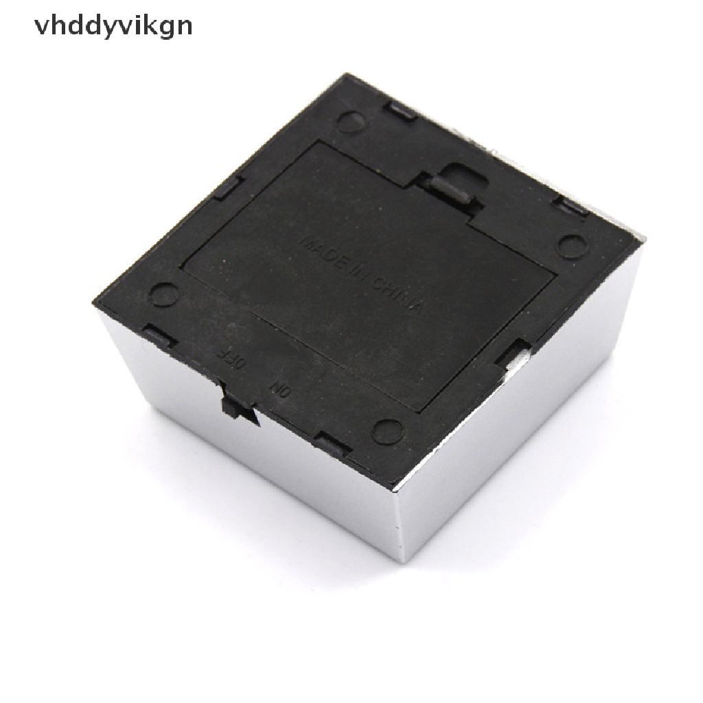 Đế Trưng Bày Tượng Pha Lê 3 Đèn LED Độc Đáo