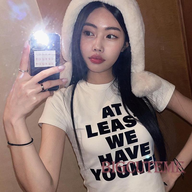 Áo Thun Nữ Ngắn Tay Cổ Tròn In Chữ Phong Cách Đường Phố