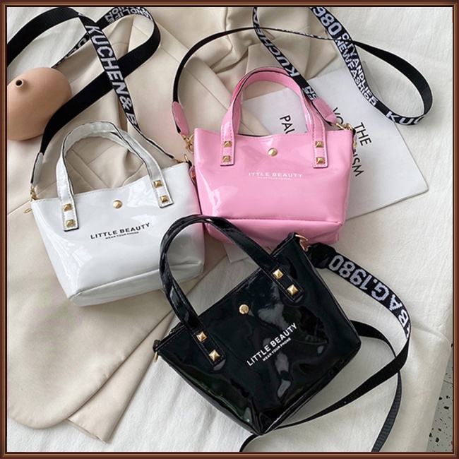 Túi Đeo Chéo Vai Bằng Da Nhân Tạo In Chữ Có Khóa Nam Châm Dành Cho Nữ