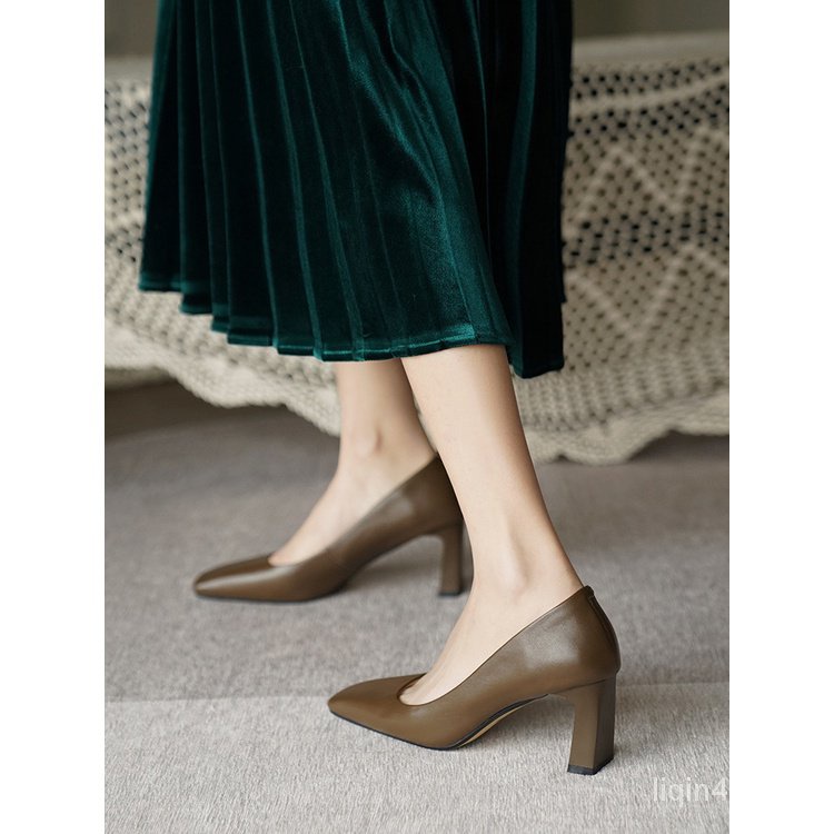 New high-heeled shoes for women 2022 new shallow mouth square head French retro all-match Spring thick heel shoes for women D3AG