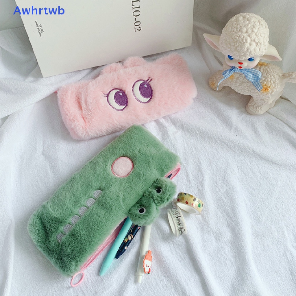 Túi Đựng Bút Chì / Mỹ Phẩm Phủ Lông Họa Tiết Hoạt Hình Dễ Thương Để Bàn Tiện Dụng Mới