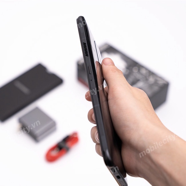 [DEAL SALE KHỦNG] Điện thoại Nubia Red Magic 7 (12-128GB) sạc nhanh 65W dành riêng game -100% chính hãng,tặng 500k | BigBuy360 - bigbuy360.vn