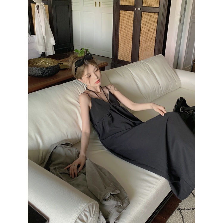 Đầm Hai Dây Cổ Chữ V Màu Đen Thời Trang Quyến Rũ Cho Nữ