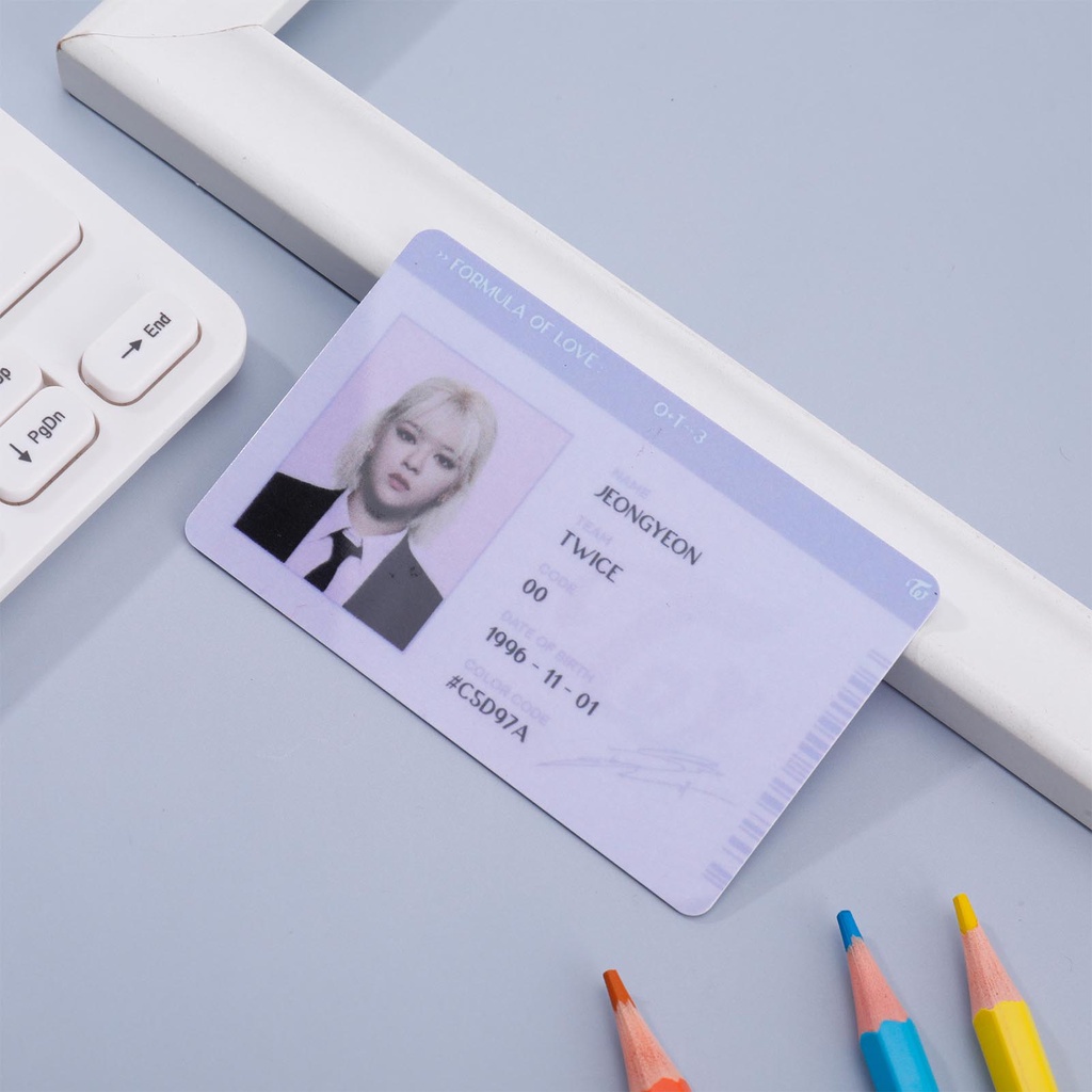 Thẻ Ảnh Nhóm Nhạc KPOP TWICE Formula Of Love: O + T = < 3 ID