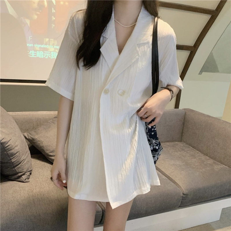 Áo Thun Nữ Ngắn Tay Cổ Chữ V Dáng Rộng