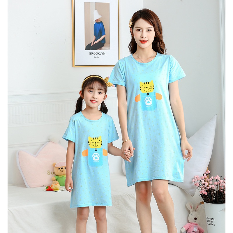 Đầm Ngủ Cotton Ngắn Tay Size 100-180 In Họa Tiết Hoạt Hình Cho Mẹ Và Bé