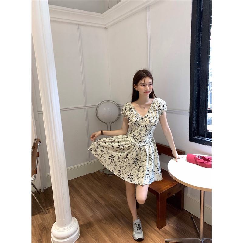 Đầm MIDI Ngắn Tay Cổ Chữ V Họa Tiết Hoa Phong Cách Hàn Quốc Ngọt Ngào