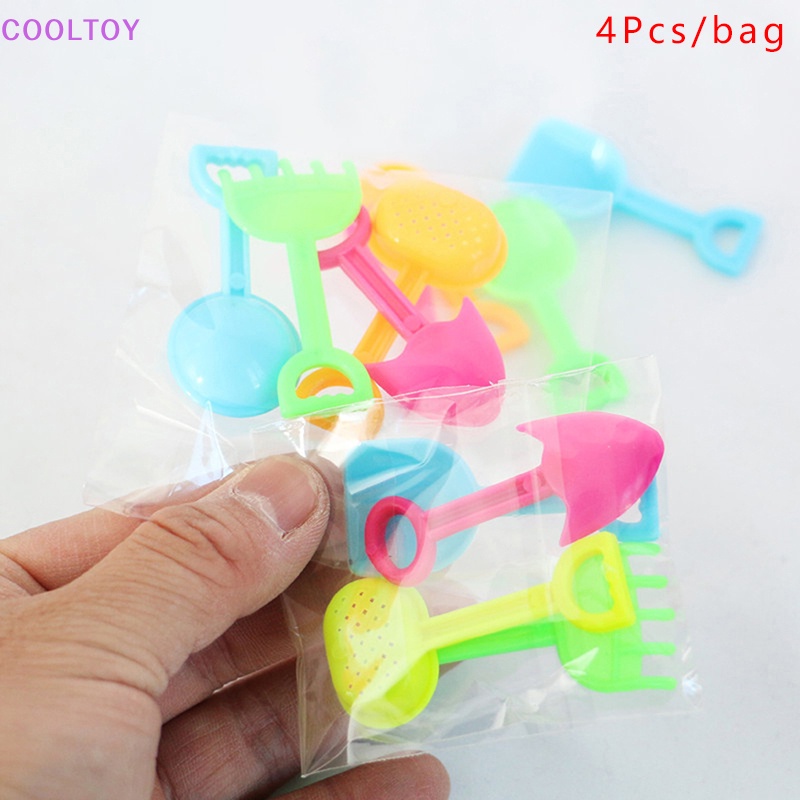 Cooltoy set 4 Mô Hình Dụng Cụ Đi Biển mini Trang Trí Nhà Búp Bê