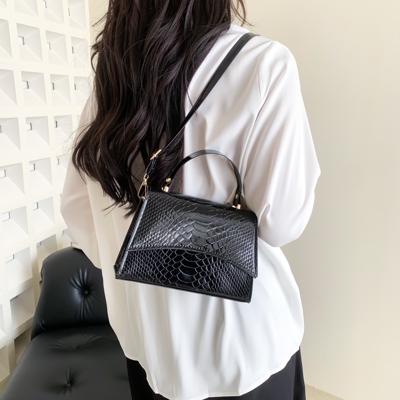 Túi Xách JASMIN NOIR Đeo Chéo Vai Họa Tiết Da Rắn Khóa Bấm Đơn Giản Cho Nữ