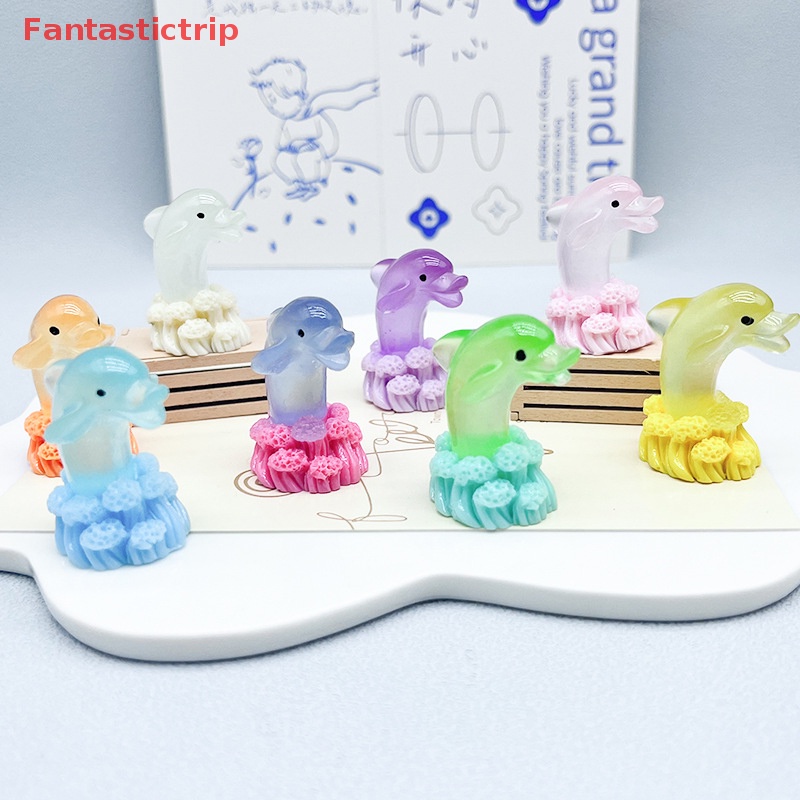 Bộ 5 Đồ trang trí Cá Heo Dạ Quang Dùng Trang Trí Tiểu Cảnh Độc Đáo