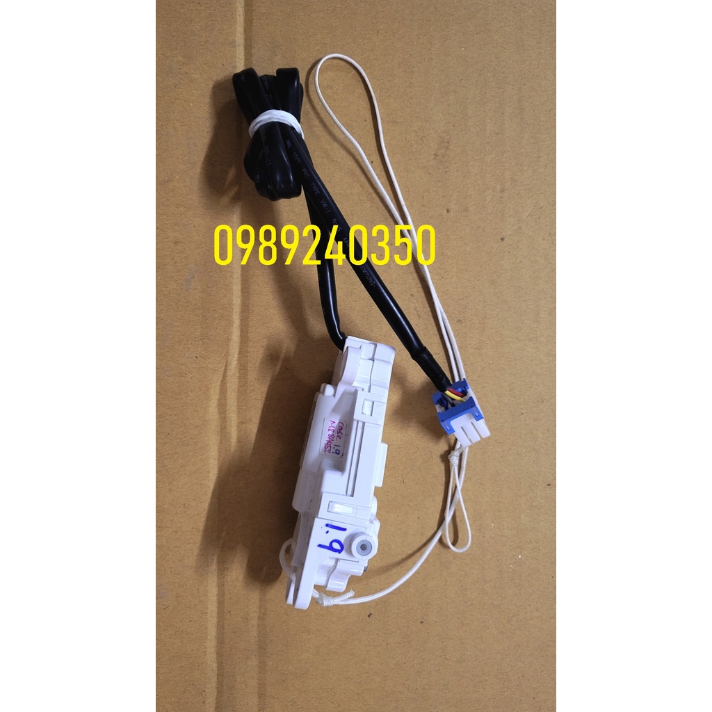 Công tắc khóa cửa máy giặt samsung cửa đứng chính hãng