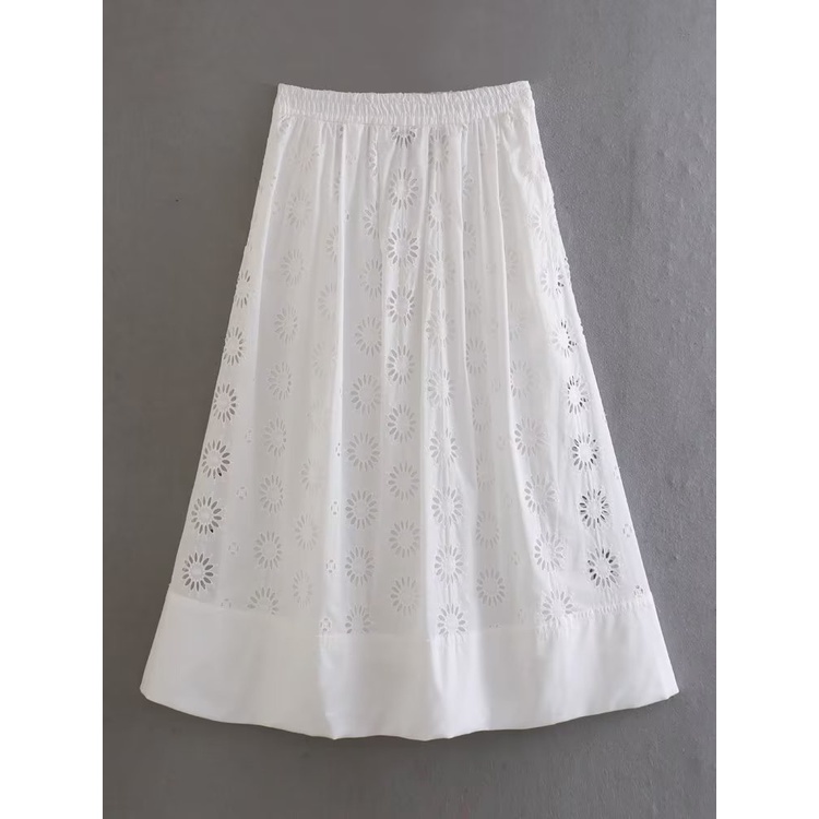 Hàng Mới Về Mới Set Áo Thêu Họa Tiết Phong Cách Âu Mỹ 2023 + Chân Váy W025 9497