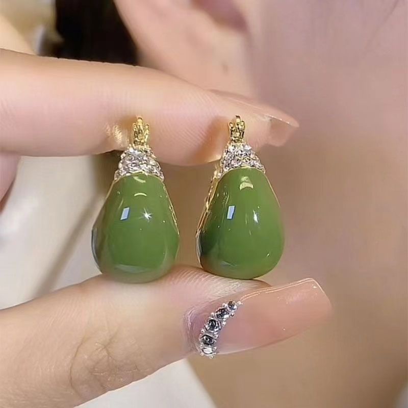 Khuyên Tai Kim Cương Hình Chữ C Màu Xanh Lá Sơn Dầu Phong Cách Cổ Điển Mới Cho Nữ