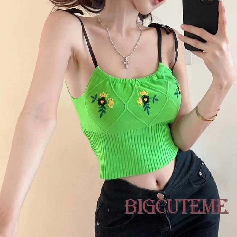 [] - Áo Croptop Dệt Kim Hai Dây Không Tay Thêu Hoa Màu Xanh Lá Cho Nữ