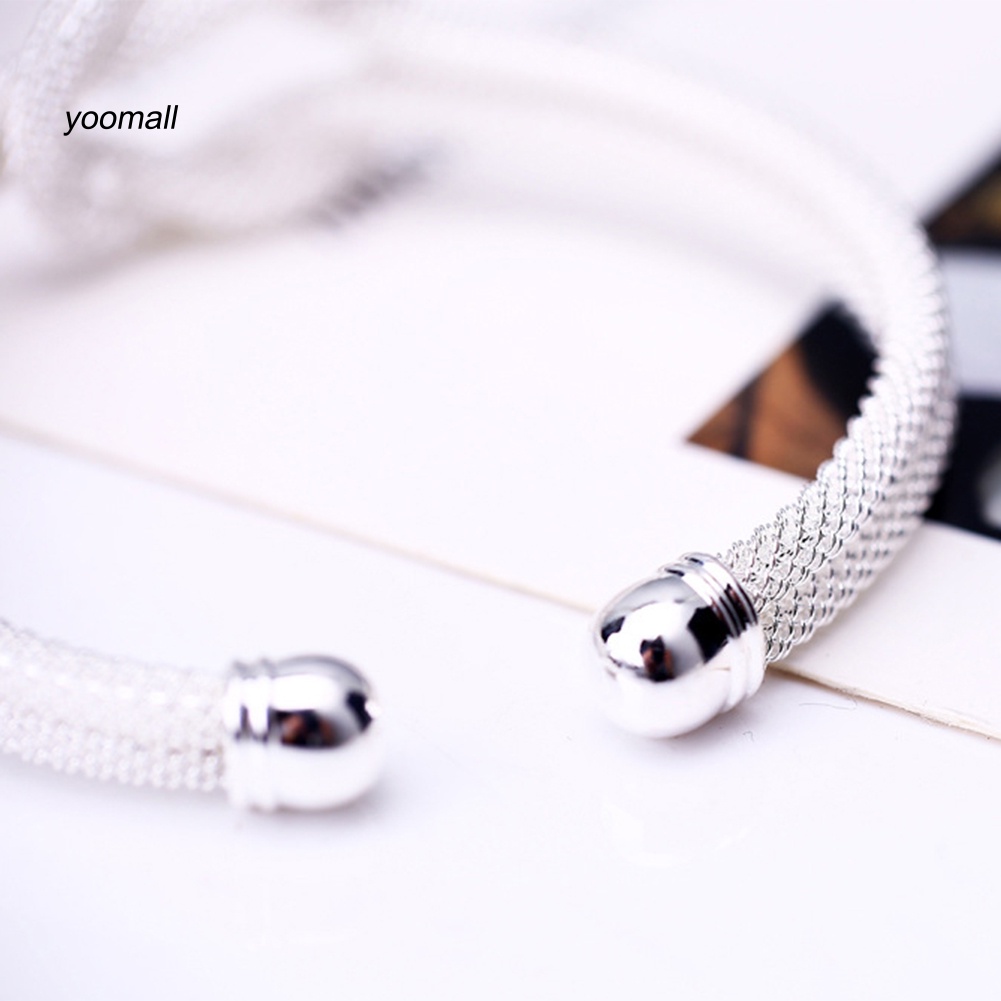 Vòng Đeo Tay Dạng Ống Xoắn Thắt Nút Thanh Lịch Cho Nữ