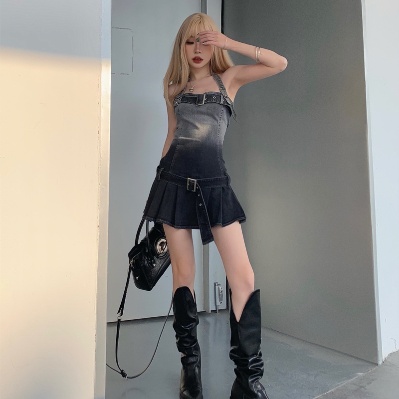 Đầm Denim Xếp Ly Cổ Yếm Thời Trang Mùa Hè Quyến Rũ Cho Nữ