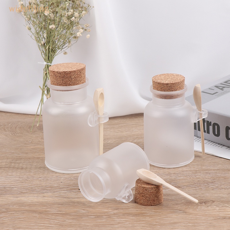 Lọ Đựng Muối Tắm Bằng Nhựa Kèm Nắp Đậy Và Muỗng Tiện Dụng