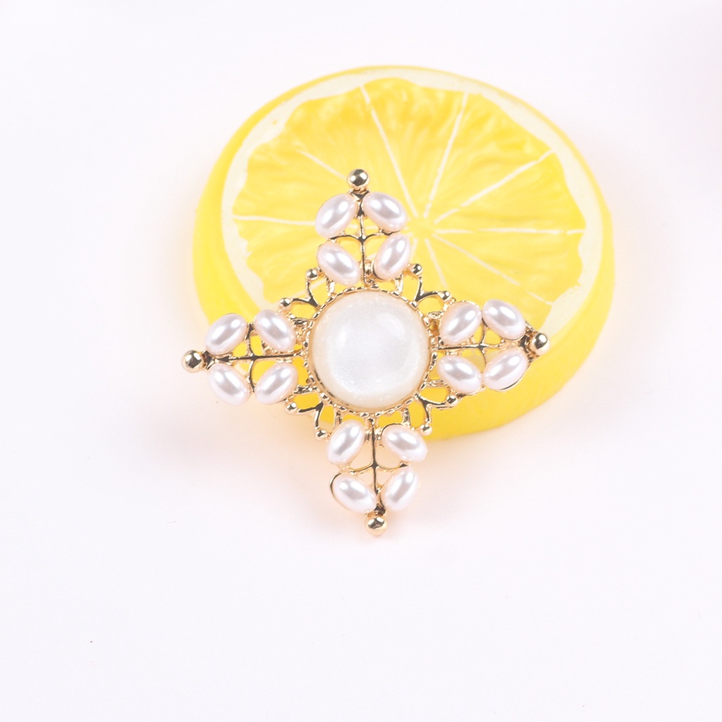 Trâm Cài Áo Hình Thánh Giá Đính Ngọc Trai Sang Trọng