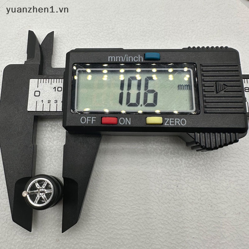 Bộ Bánh Xe Cao Su Mini Tỉ Lệ 1 / 64 Cho Xe Đua Đồ Chơi