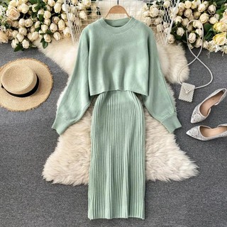 Áo Len Cánh Dơi Cổ Chữ V Dáng Rộng + Áo Hai Dây Thời Trang Thu Đông