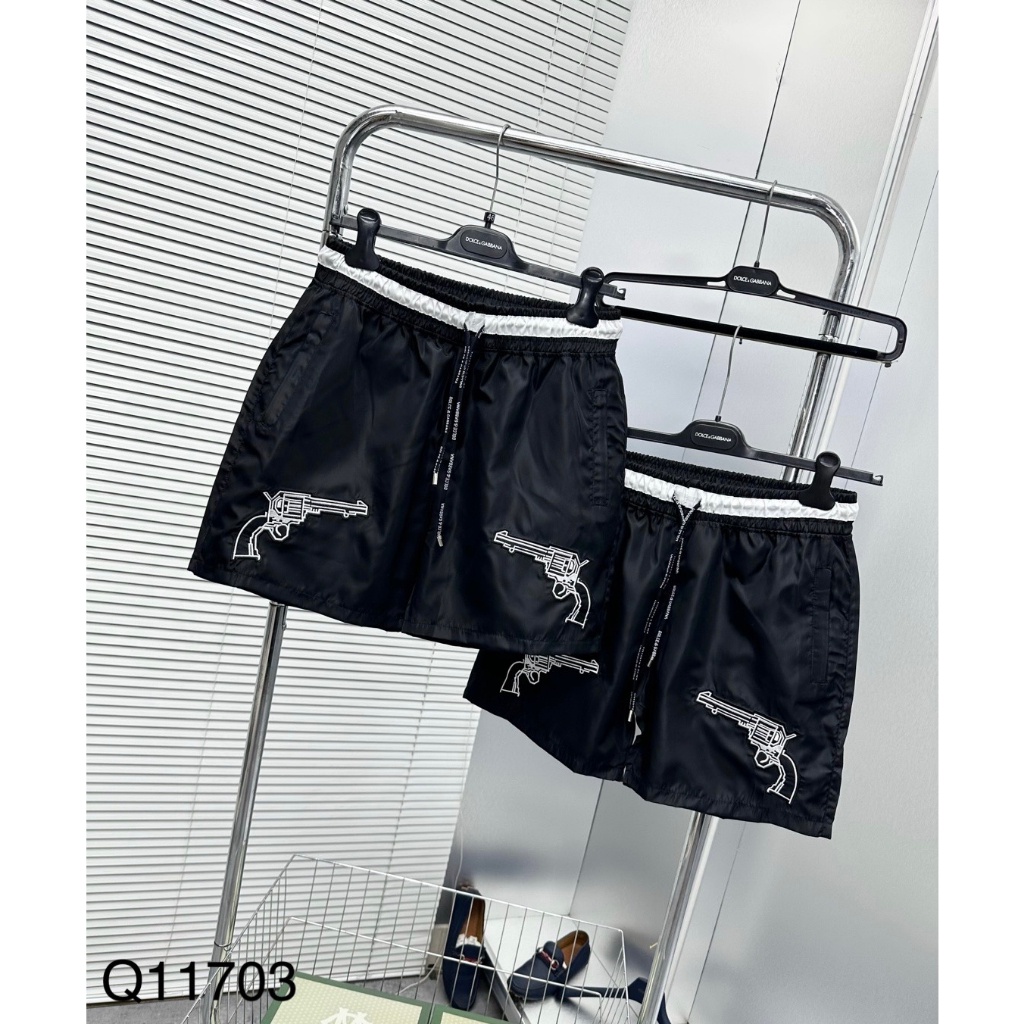 Quần Đùi Nam Gió D.G  Hình Thêu Khẩu Súng Siêu Đẹp - Quần Gió Chất Vải Thoải Mái Ống Suông Mặc Đi Biển