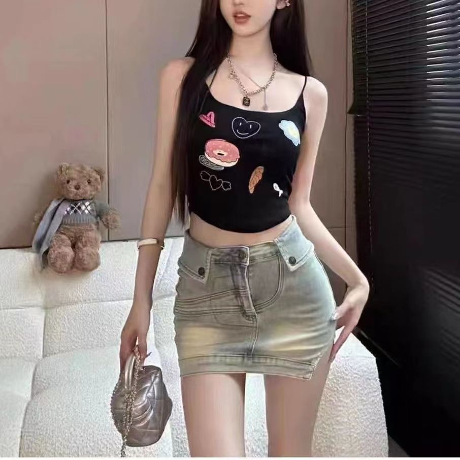Hot girl sexy in vest trắng với miếng đệm ngực cô gái ống trên cùng áo tăng mùa hè Áo hai dây ngọt ngào dễ thương