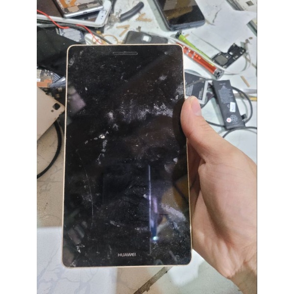 Cụm xác Máy tính bảng Huawei MediaPad T3 7.0 sống full hư màn hình