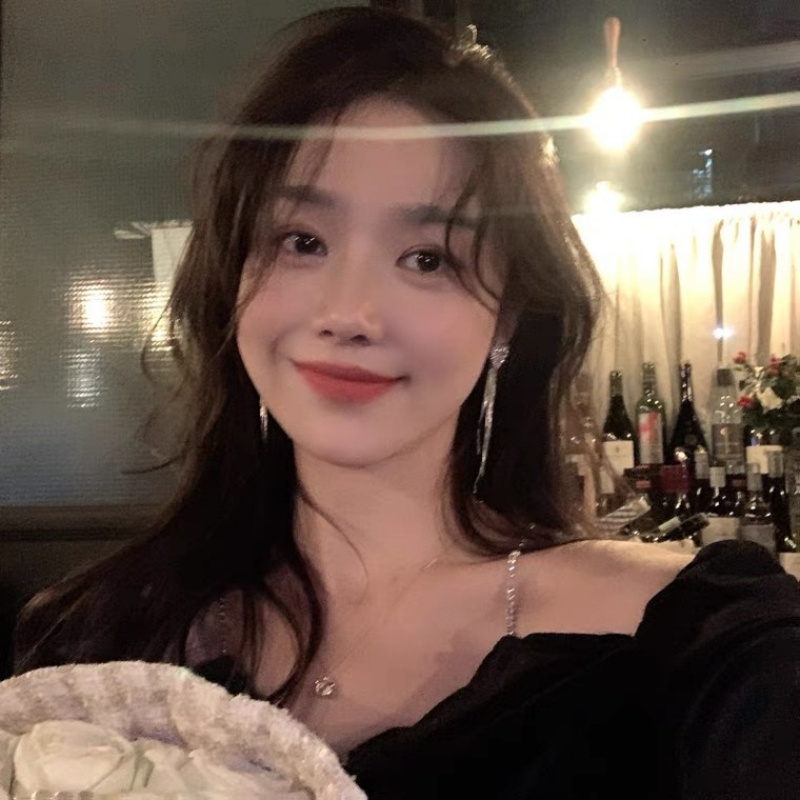 Bông Tai Dáng Dài Hình Trái Tim Đính Đá Lấp Lánh Thời Trang Cao Cấp Cho Nữ