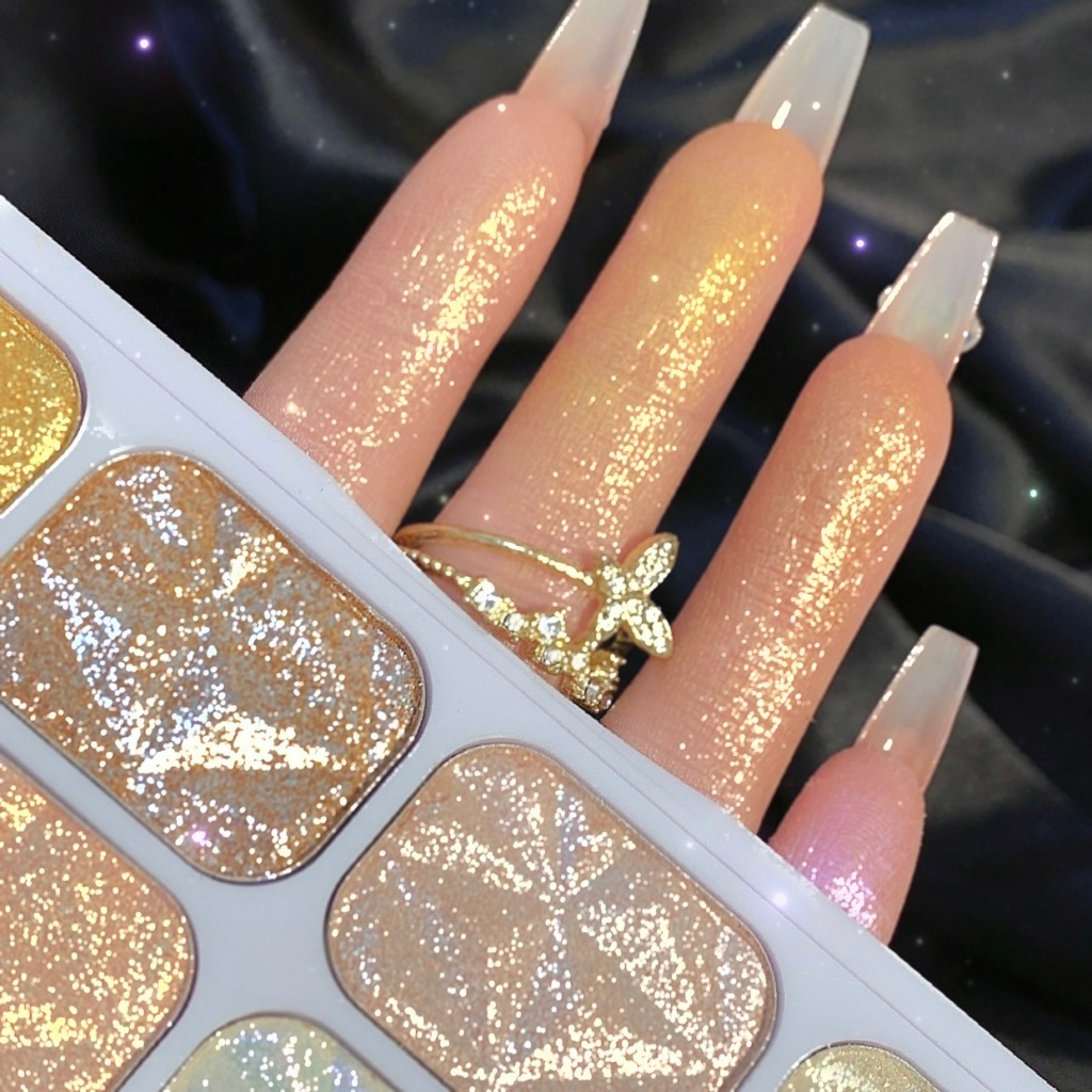 Bảng Phấn Mắt 8 Màu Ánh Ngọc Trai Kim Cương Bắt Sáng Ba Chiều