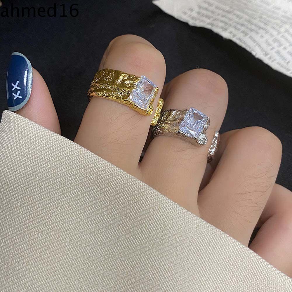 Nhẫn Đính Đá Thời Trang Dành Cho Nữ|Áo Kiểu Lệch Tà Màu Sắc Độc Đáo|Son Môi Màu Sắc Thời Trang|Dây Chuyền Phong Cách Hàn Quốc Có Thể Điều Chỉnh Kích Cỡ