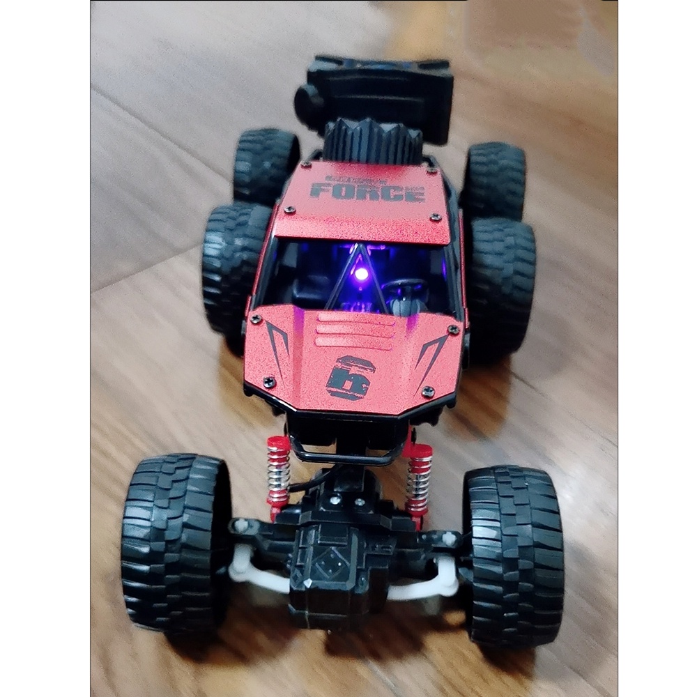 Xe Hơi Địa Hình Điều Khiển Từ Xa 4WD Tốc Độ Cao Kèm Sạc Cỡ Lớn Độc Đáo Cho Bé Trai