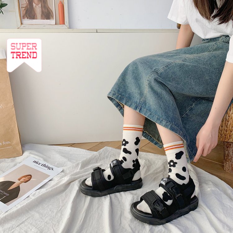 Giày Sandal Thể Thao Da PU Đế Bằng Thời Trang Đi Biển Năng Động