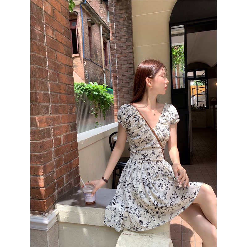 Đầm MIDI Ngắn Tay Cổ Chữ V Họa Tiết Hoa Phong Cách Hàn Quốc Ngọt Ngào