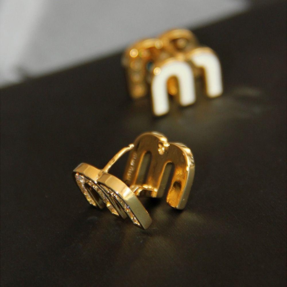 Khuyên Tai Hình Khối Chữ M Tráng Men Độc Đáo Phong Cách Vintage Thanh Lịch